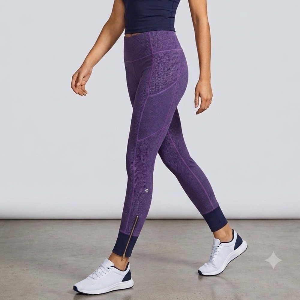 Lululemon Purple Herringbone Leggings with Ankle Zippers & Pockets size 6
